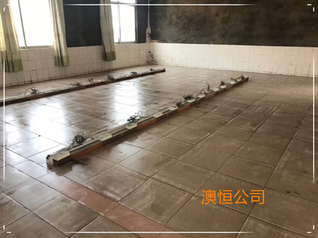 涂刷澳恒專用界面劑 涂刷澳恒專用界面劑