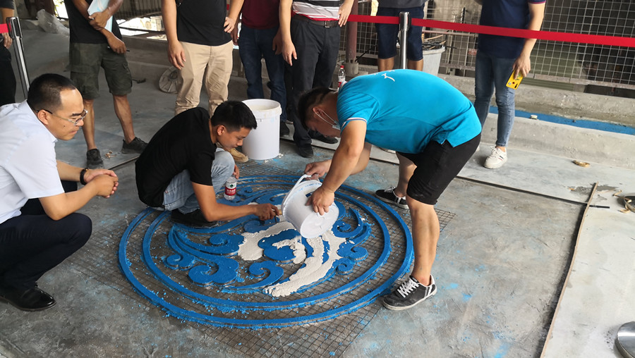 無機(jī)磨石白色部分澆筑