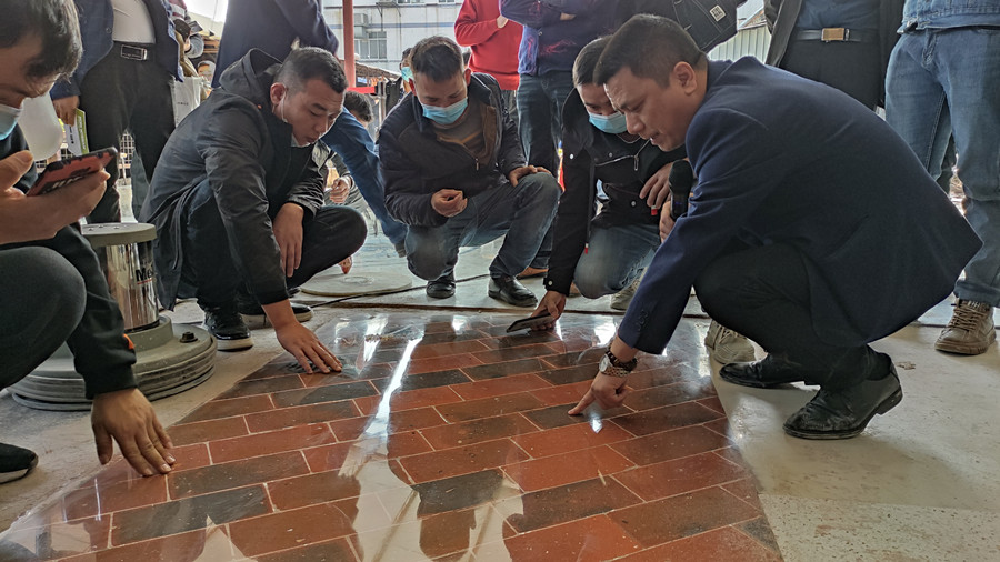紅磚地面固化成鏡 紅磚地面固化成鏡