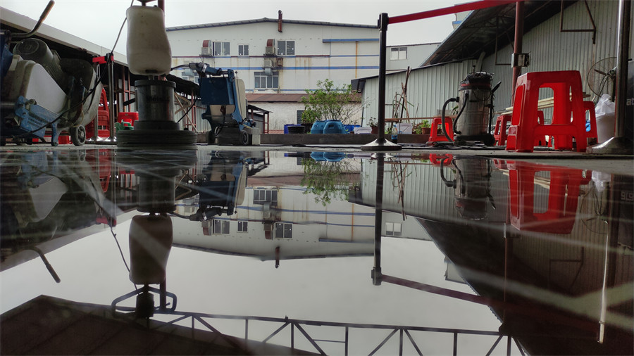 紅磚拋光成鏡效果 紅磚拋光成鏡效果